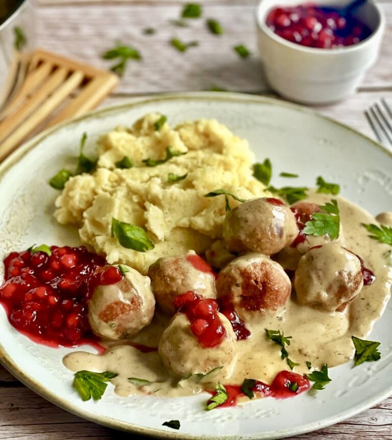 Vegane Köttbullar | Schwedische Hackbällchen - lecker &amp; einfach