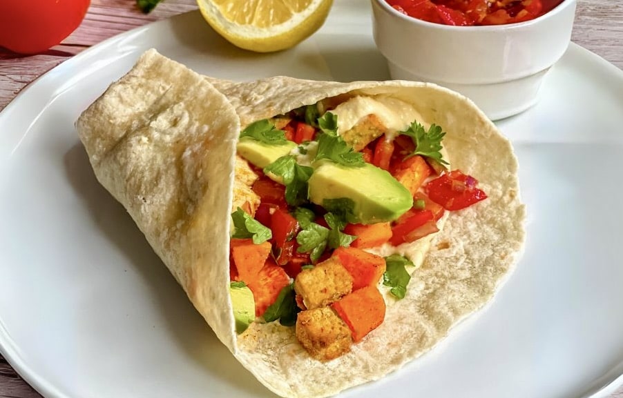 Vegane Wraps mit Süßkartoffel-Tofu-Füllung - einfach &amp; lecker
